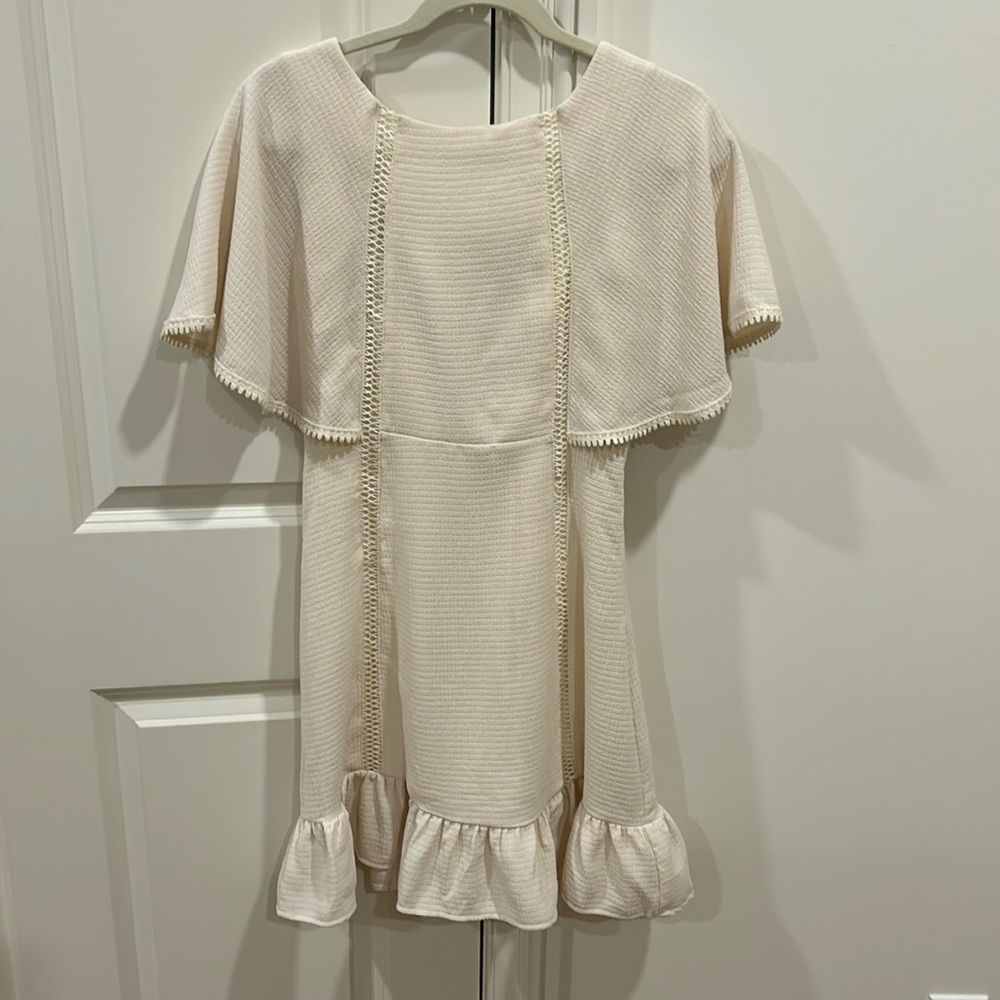 Women’s Cream tie back dress